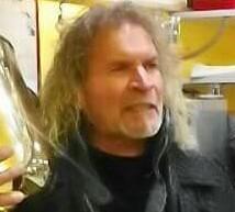 «Vogliamo la verità sulla morte in Arno» 