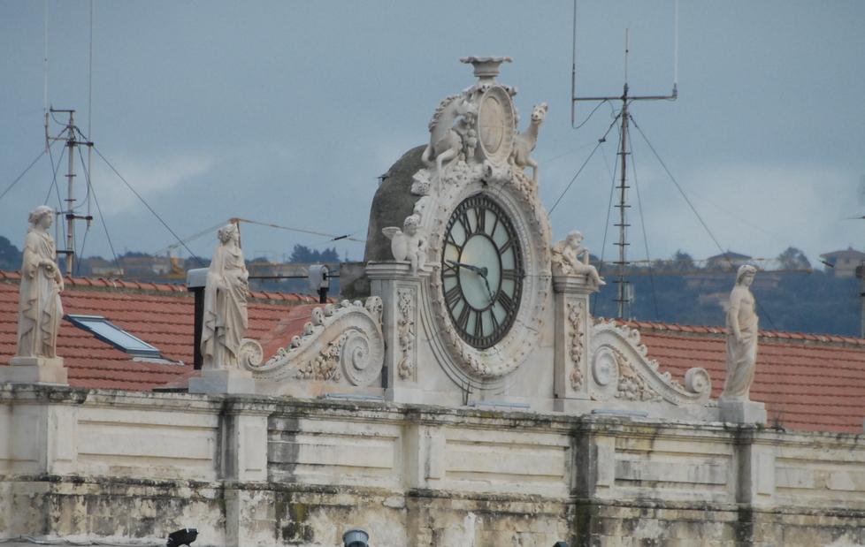 Provincia, l’orologio nelle mani di un artigiano 
