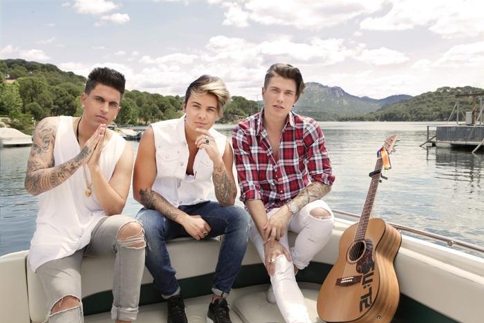 Benji e Fede feat. Xriz, si intitola Eres mia, il nuovo singolo del duo modenese