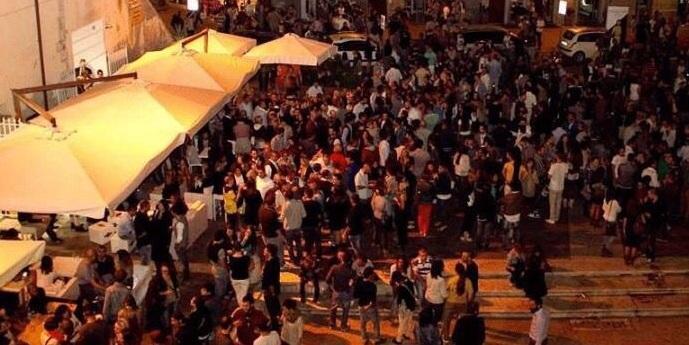 Si chiude la campagna elettorale Tour, aperitivi e feste in piazza 