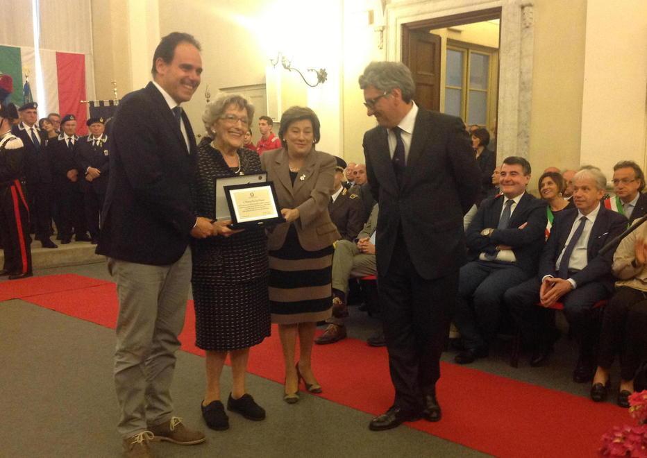 Un riconoscimento della prefettura a Maria Pacini Fazzi