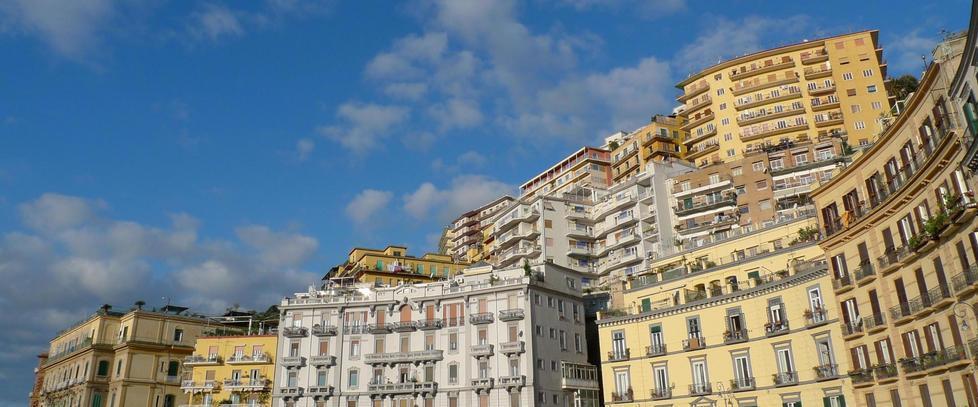 Un libro d’azione e amore nel cuore di Napoli 