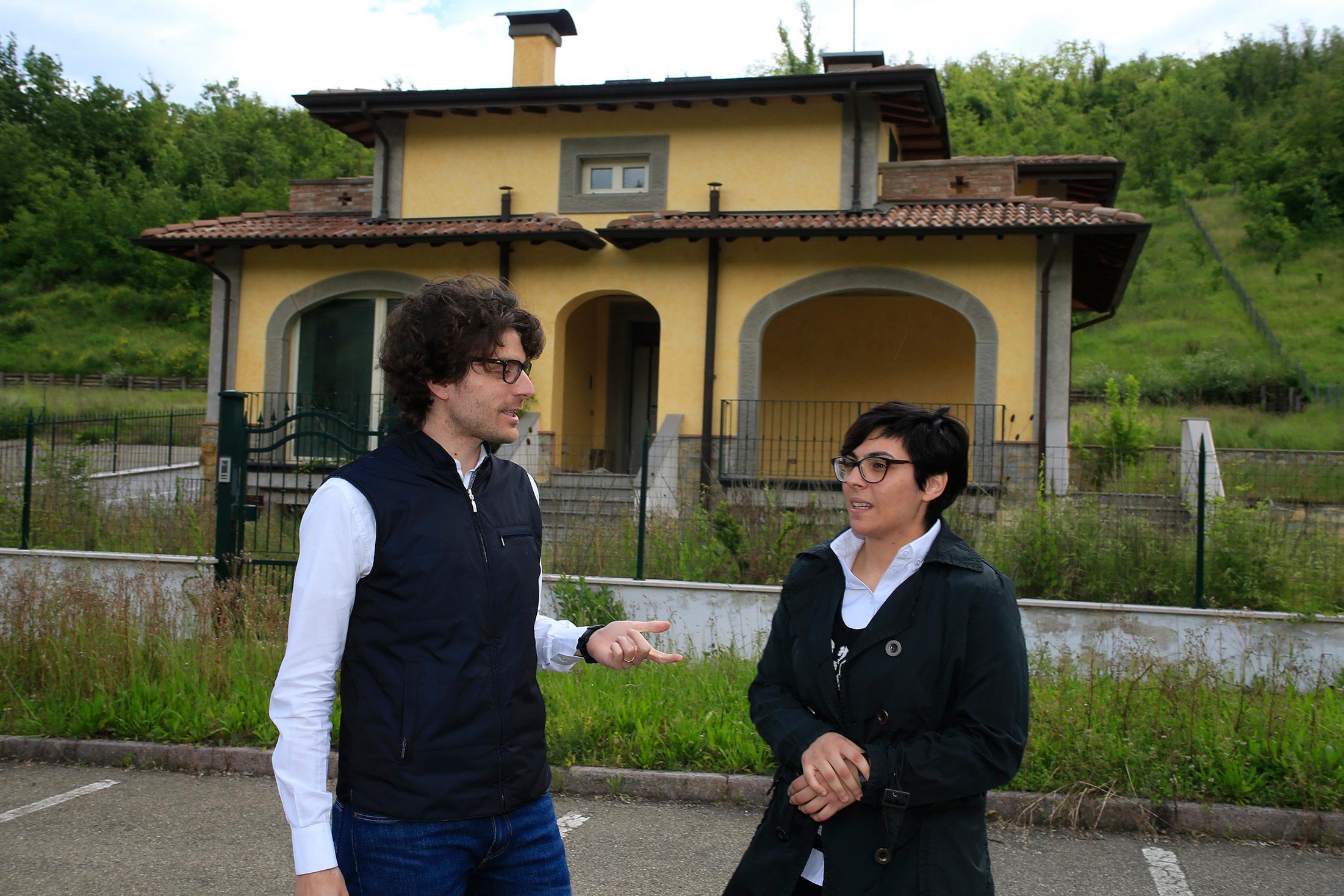 Il sindaco Morini con Mariaelena Mililli
