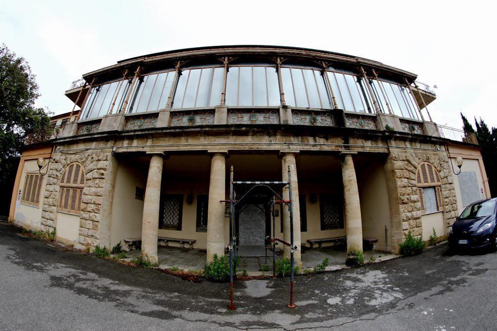 Murata e abbandonata, la ex sede Asl di Monterotondo prigioniera del degrado 