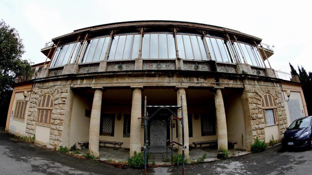 Murata e abbandonata, la ex sede Asl di Monterotondo prigioniera del degrado