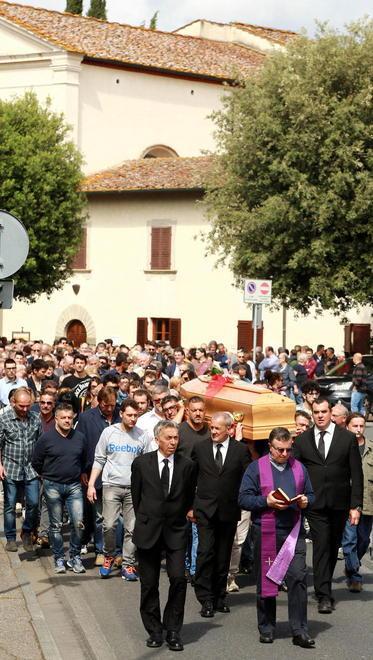 Sigari e lanterne così Limite saluta il “suo” Cicciaio 