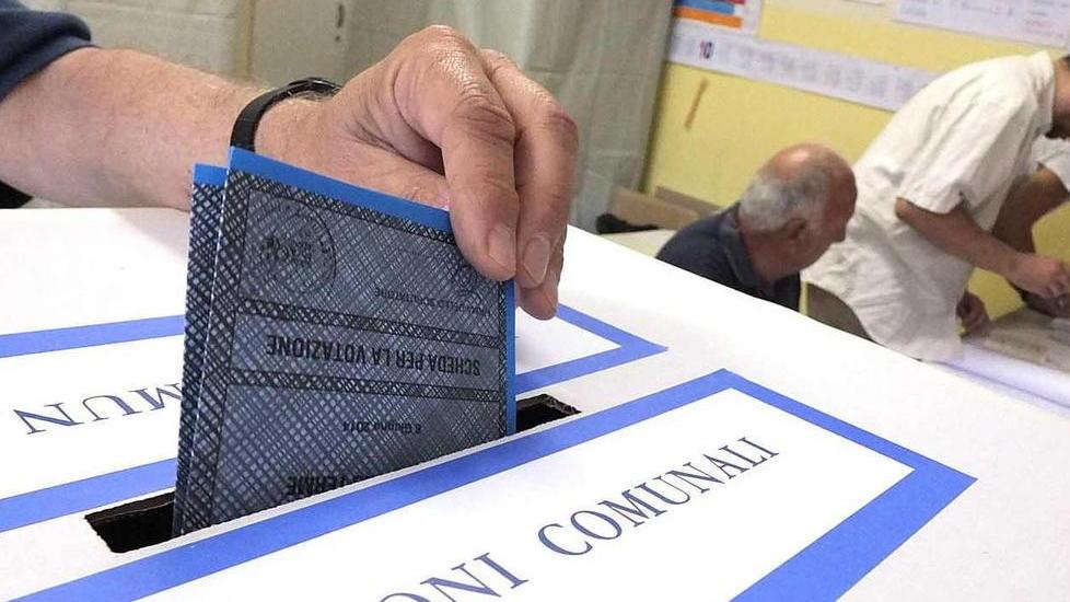 Alle urne 1397 persone per eleggere il sindaco