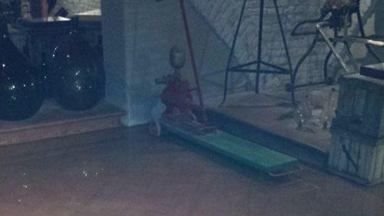 Fogne intasate, l’acqua nel museo