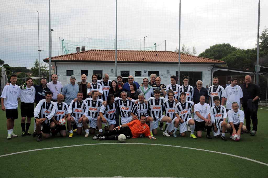 Un'immagine della rimpatriata della Massese 90-91