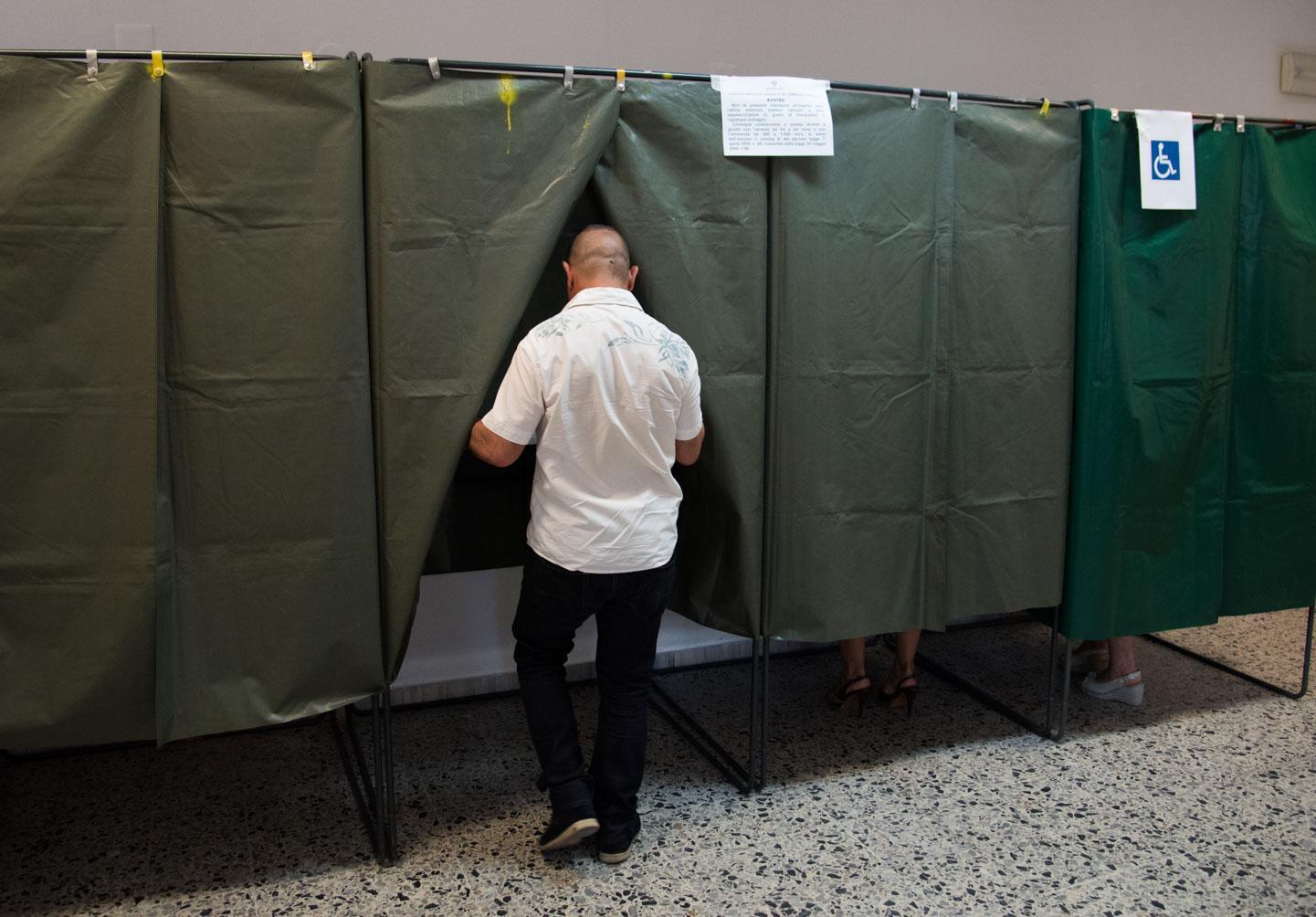 Elezioni, in Sardegna ammesse 16 liste su 17