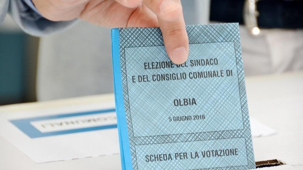 La scheda elettorale delle comunali di Olbia