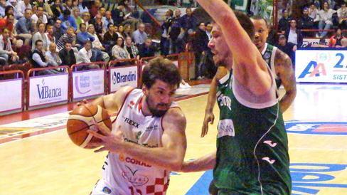 Filloy saluta e lascia doccia fredda nel Pistoia Basket