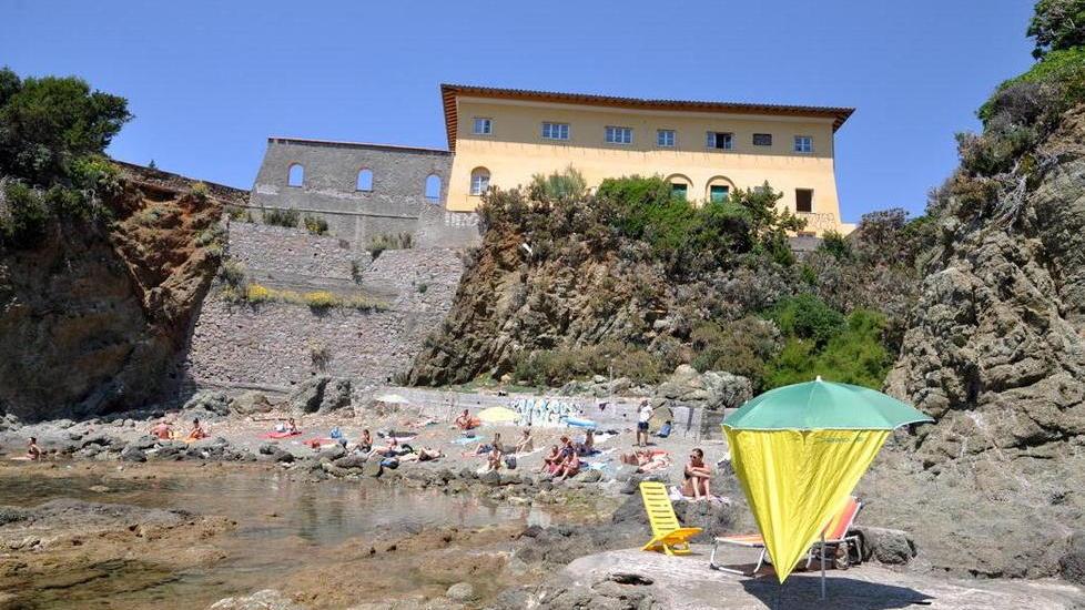 Quella baia della contessa e il tuffo dello scapolo Sordi