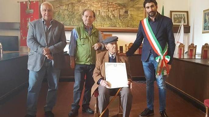 Medaglia d’oro al partigiano Lazzeroni