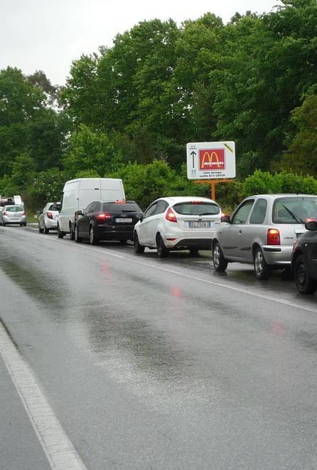 Muore in bici, si pensa a un malore 