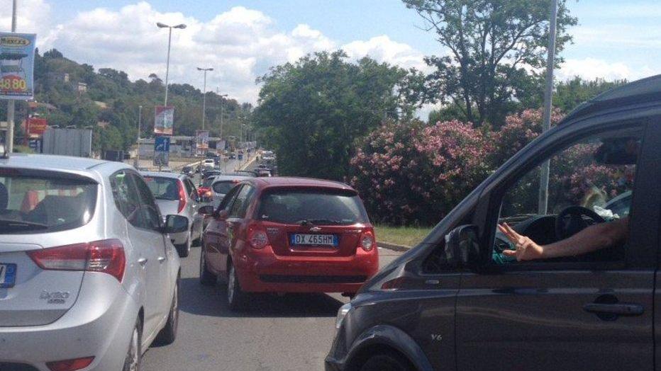 Lunghe code sulla 398 fino a Fiorentina