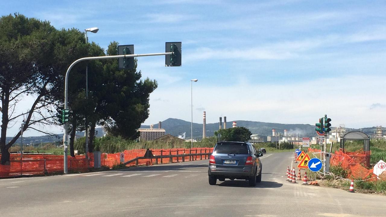 L'Aurelia all'altezza del cantiere dei lavori sul Fine