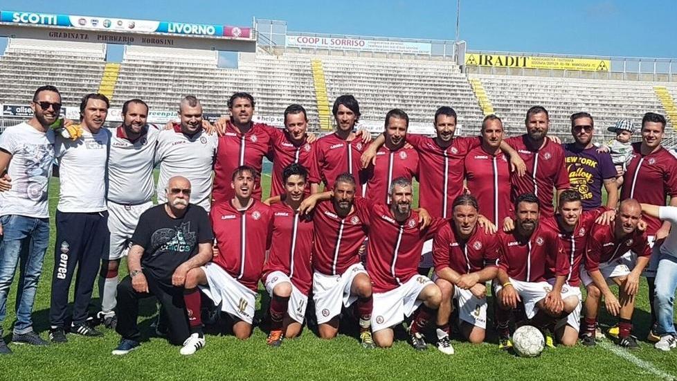 Allo stadio per Andrea Sardelli, un calcio con Protti per ricordarlo