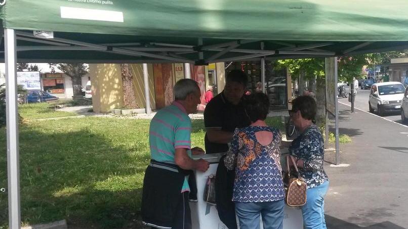 Porta a porta a Colline tolti i vecchi cassonetti