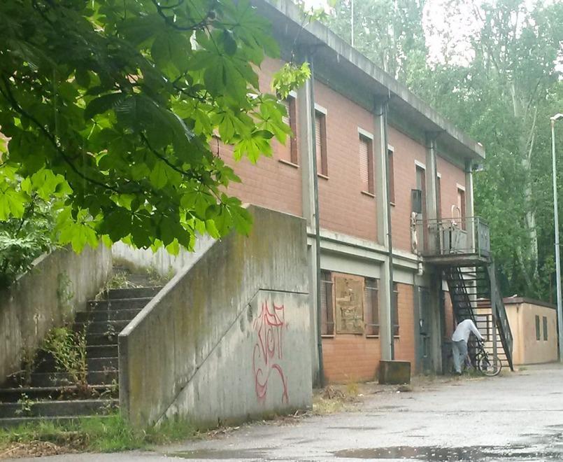 Il degrado dell’ex chiesa di via Cannizzaro