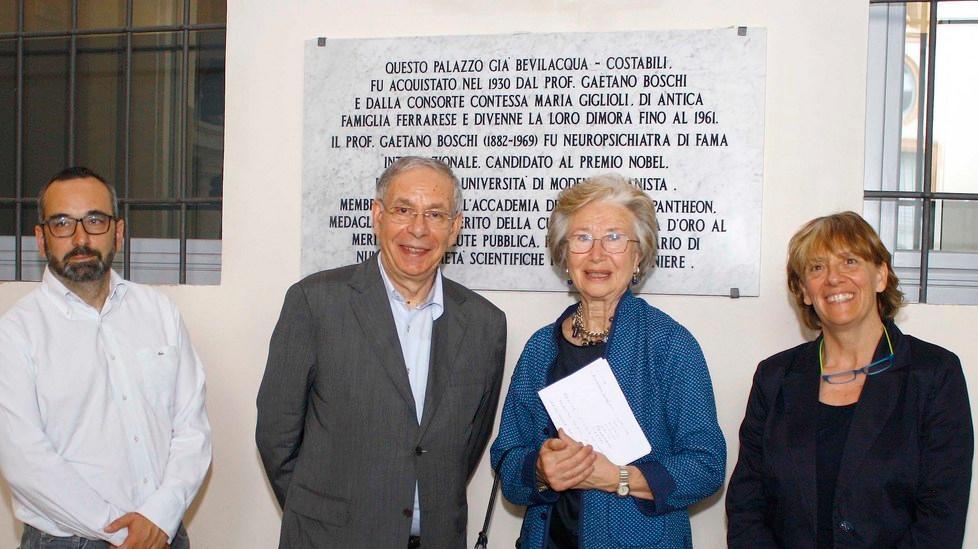Una lapide a ricordo del prof. Boschi