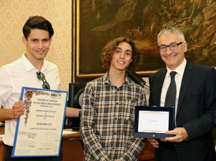 La lezione dei giovani poeti che tessono le parole per un mondo migliore - Le foto