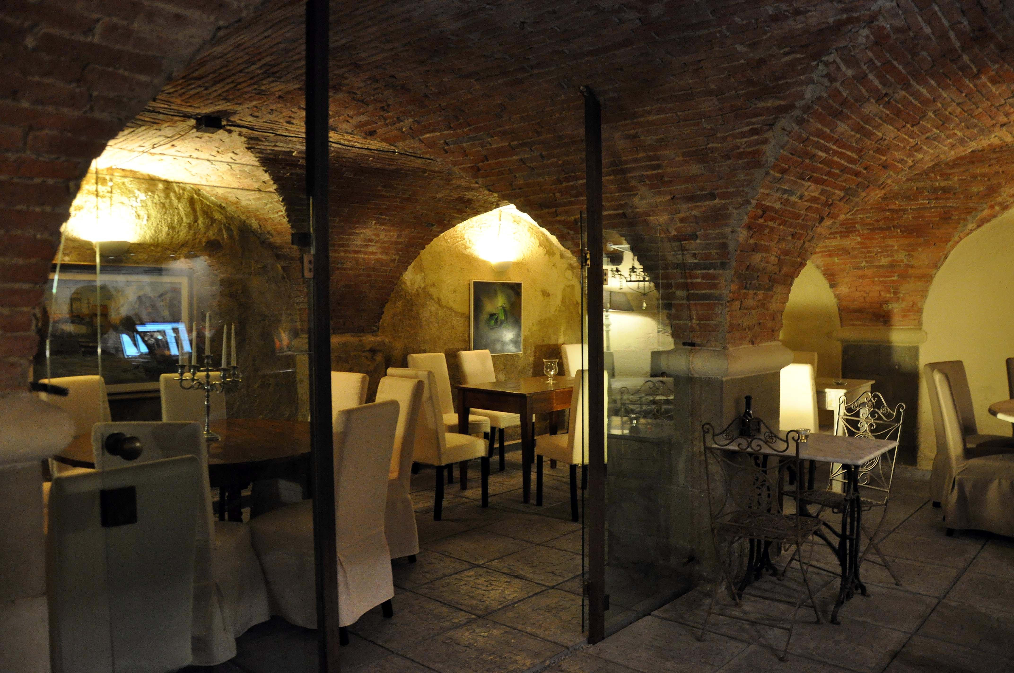 L'interno del locale Alcatraz