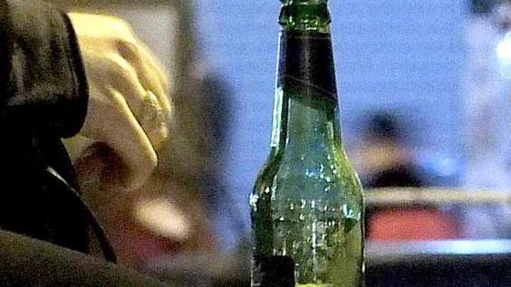 «Stop alla vendita da asporto dalle 22»