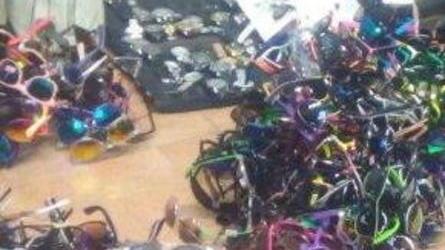 Venditore abusivo picchia carabinieri: arrestato