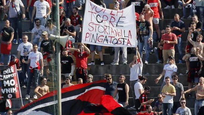 Il club pugliese: «Sarete tutti accolti a braccia aperte»