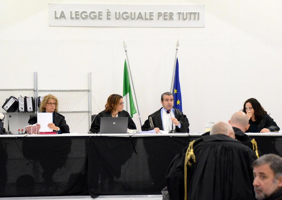 I tedeschi: le cricche non si vedono 
