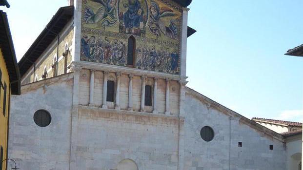 Turisti, tre euro per visitare San Frediano
