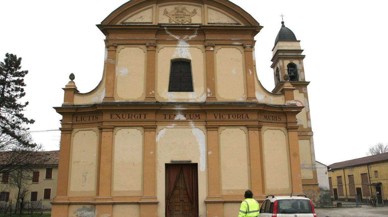 Furto sacrilego a Gualtieri, rubano il calice e le ostie