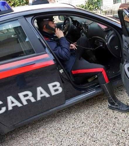 Palpeggiata dal fotografo poi aggredito 