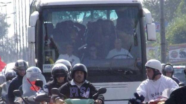 I tifosi ci sono ma gli autobus non si trovano