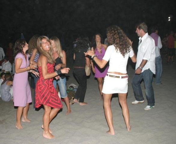 Festa in spiaggia? Ok, ma a mezzanotte va spenta la musica 