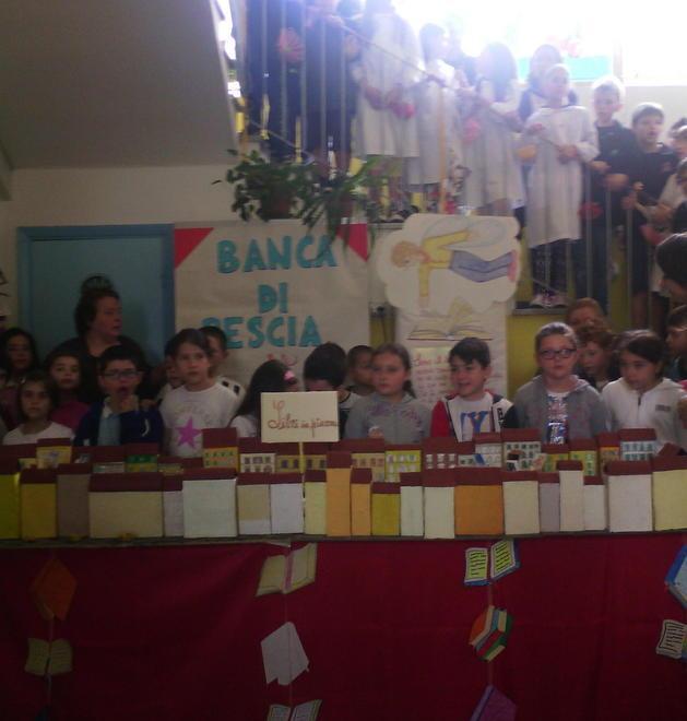 Mille libri tutti insieme alla biblioteca scolastica