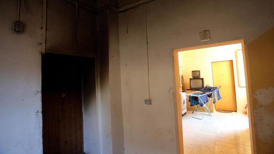 Notte di fuoco, evacuata una palazzina