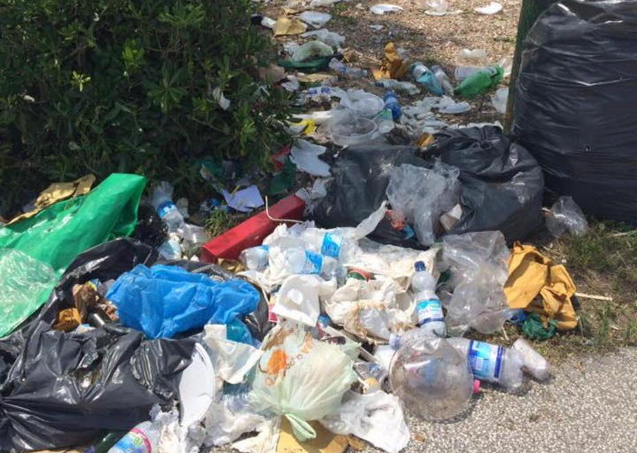 I furbetti dell’immondizia stangati dai vigili urbani 