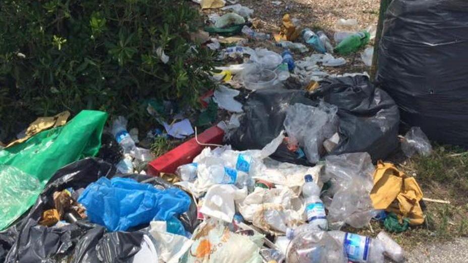 I furbetti dell’immondizia stangati dai vigili urbani