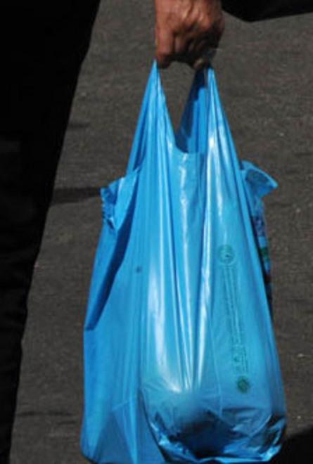 Ambiente, blitz della Finanza contro le shopper tarocche