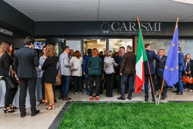 L'inaugurazione della filiale Carismi
