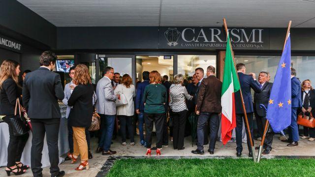 L'inaugurazione della filiale Carismi