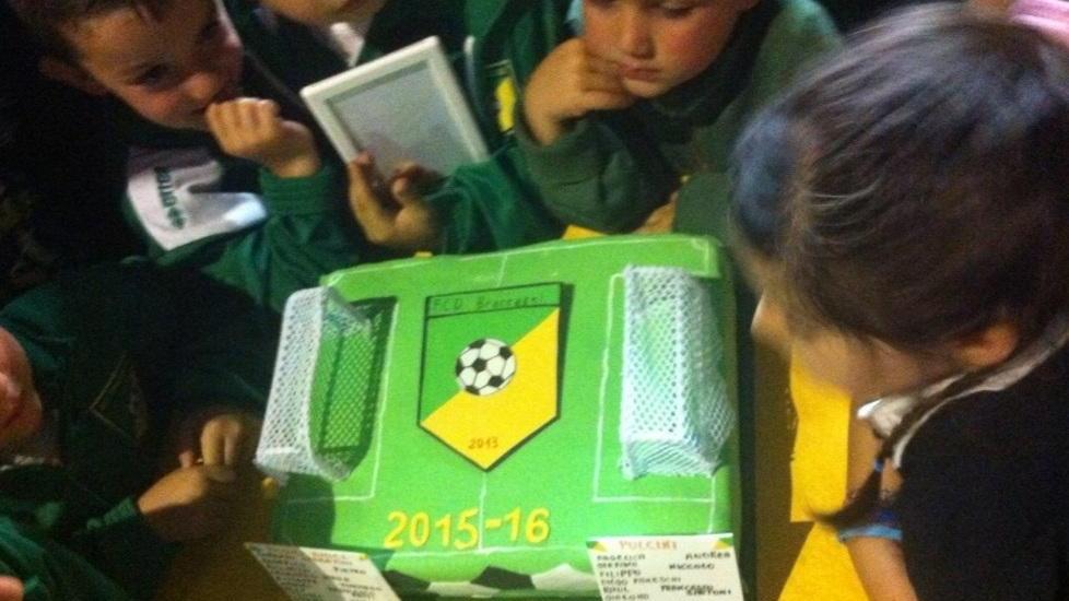 La scuola calcio di Braccagni ha fatto festa con la torta