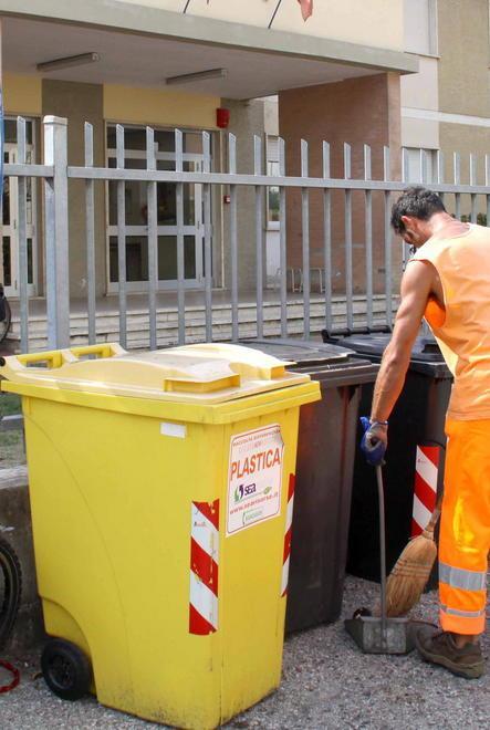 «Sconti per chi fa la differenziata» 