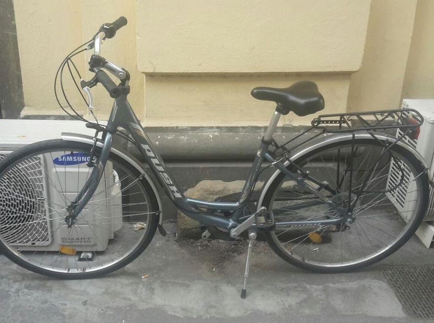 Ragazzo vede un furto e fa arrestare i due ladri 