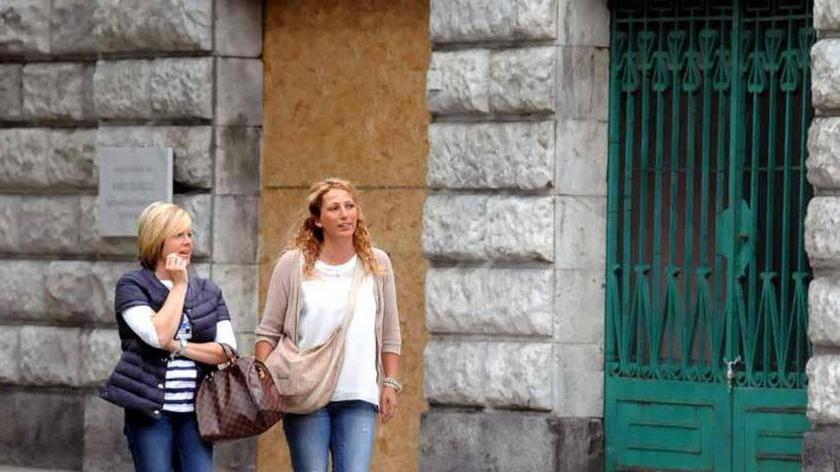 Due segnalazioni precise ma non sull’anta crollata