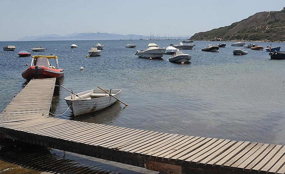 Ormeggi a Mare Morto, la protesta dei diportisti 