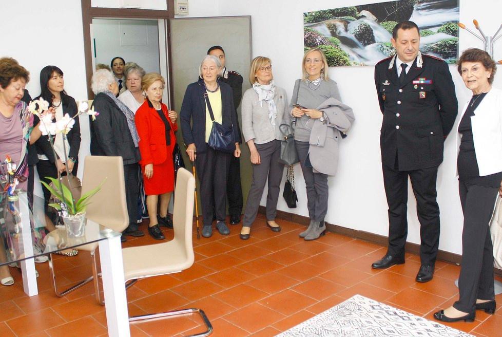In caserma una stanza pensata per donne vittime di violenza