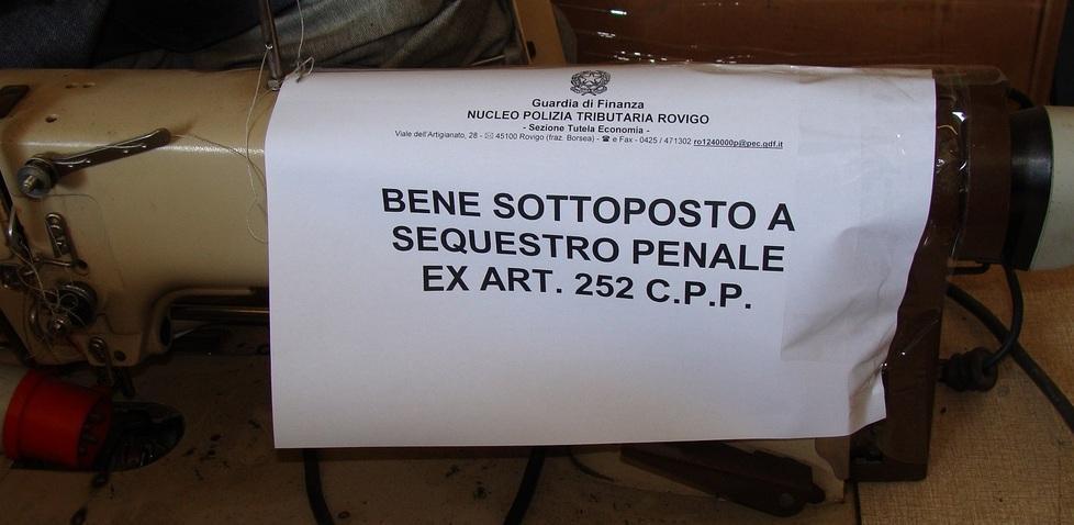 Vendevano le macchine del fallimento, denunciati 